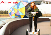 Езда Airwheel одно-колесное Электрический самокат с мужеством